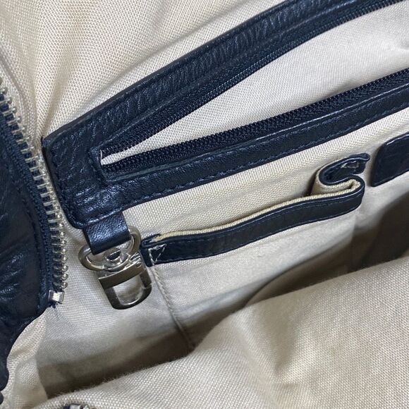 Cole Haan Soft Leather Hobo Purse Shoulder Bag Black Two Handle Pockets Dust Bag - Picture 6 of 13